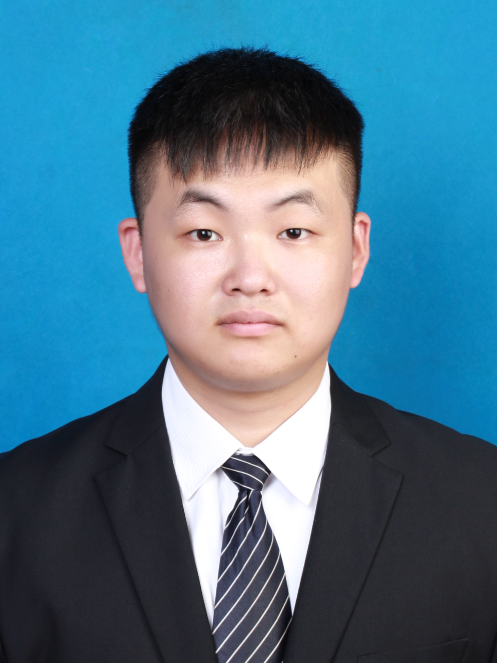 梁宏旭